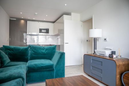 2 bedroom flat to rent - Photo 2