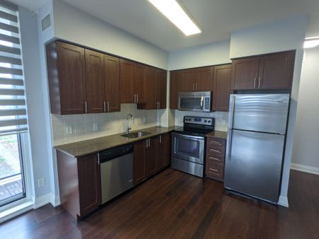 For Lease - 85 North Park Road Unit# 404, Vaughan, Ontario - Photo 4