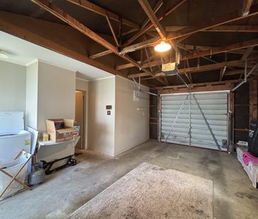 Location Location! - Photo 6