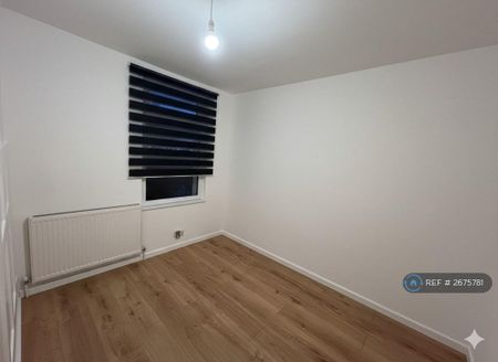 4 bedroom terraced house to rent - Photo 5