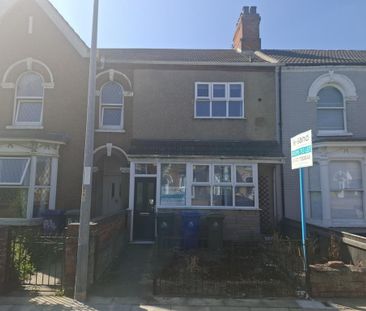 1 bedroom in a house share to rent - Photo 6