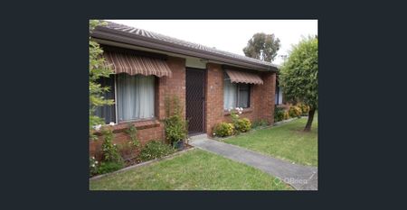 IRRESISTIBLY QUAINT & INVITING - Photo 4