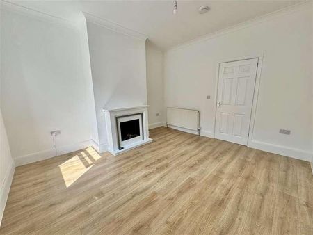 Blenheim Avenue, Barnsley, S70 - Photo 5