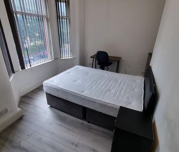 5 bedroom terraced house to rent - Photo 5