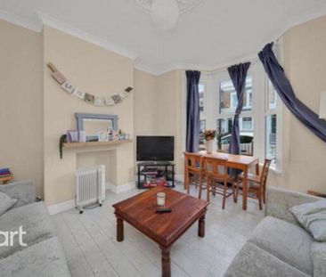 6 bedroom terraced house to rent - Photo 2