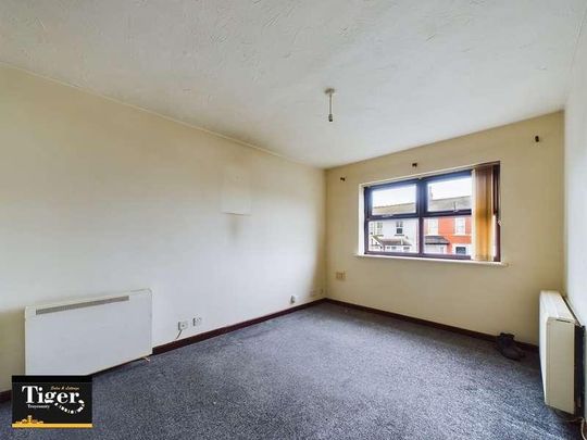 Bispham Road, Blackpool, FY2 - Photo 1