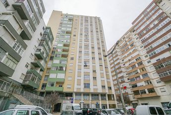 Apartamento T3 em Lisboa