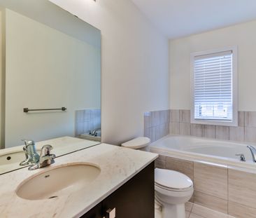 For Lease - 104 Frederick Wilson Avenue, Markham, Ontario - Photo 3