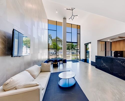 3Bedrooms, 2Bathrooms - Photo 1