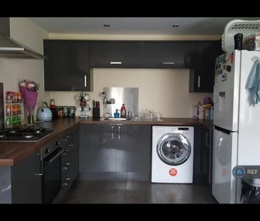 2 bedroom flat to rent - Photo 3