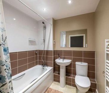 Goodworth Road, Redhill, RH1 - Photo 6