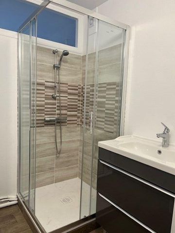 Location Appartement 3 pièces 63m² TROYES 10000 - Photo 2