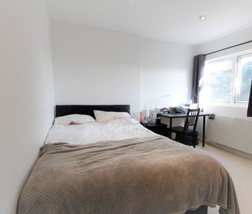 6 Bed Terraced House, Sidmouth Street, RG1 - Photo 6