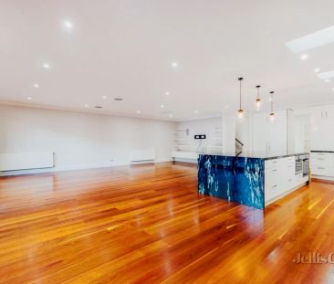 4 Bed, 3 Bath - Photo 3