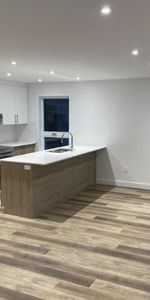 6 1/2 - Montréal - 3 000 $/mois - Photo 3
