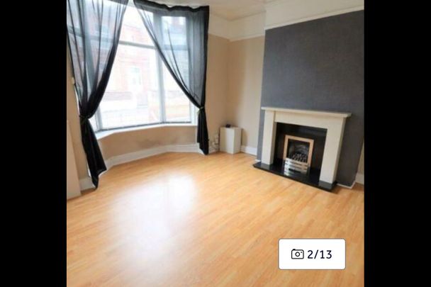 3 Bed Semi-Detached House, Dingle Road, CH42 - Photo 1