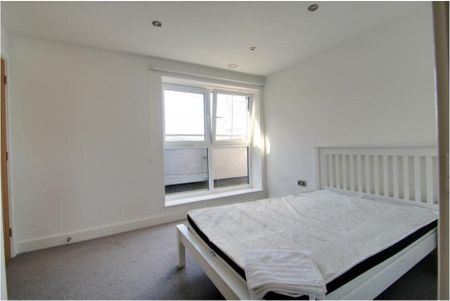 2 bed penthouse to rent in Ballantyne Drive - Photo 4