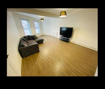 2 Bed Terraced House, St. Johns Lane, BS3 - Photo 1