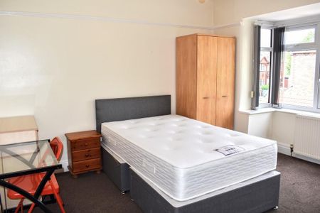 5 bedroom semi-detached house to rent - Photo 4