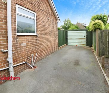2 bed semi-detached bungalow to rent in Birks Avenue, Sheffield, S36 - Photo 4