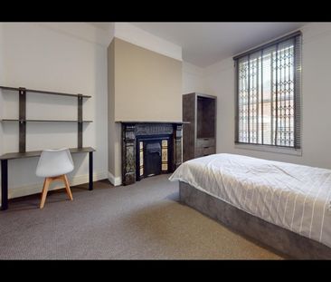 Room in a Shared House, Moorland Avenue, LS6 - Photo 6