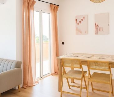 3 Bedroom Apartment For Rent in Estepona, Málaga - Photo 5