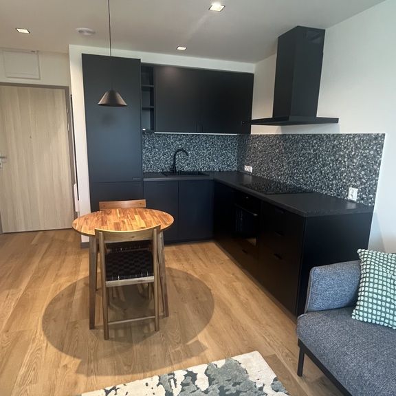 2-pokojowy apartament, balkon, miejsce parkingowe - Zdjęcie 1