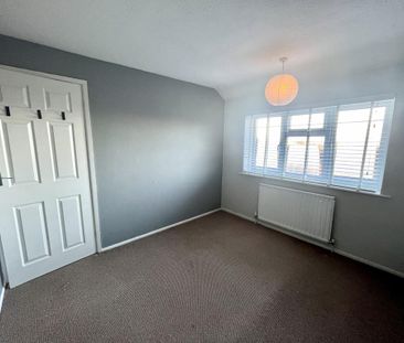 2 bedroom semi-detached house to rent - Photo 6