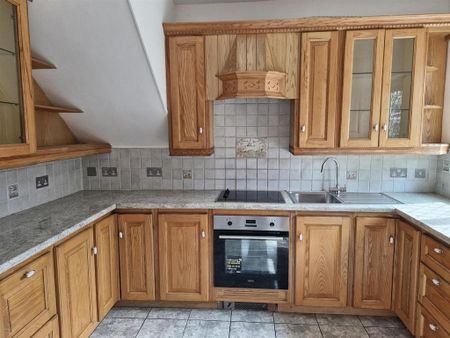 3 bedroom detached bungalow to rent - Photo 3