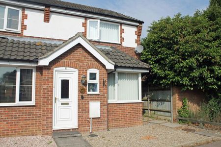 2 bedroom end of terrace house to rent - Photo 5