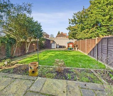 Gladsmuir Close, Walton-on-thames, KT12 - Photo 3