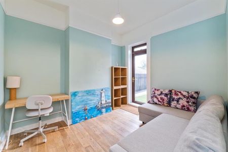 37 High Street, Donaghadee, BT21 0AQ - Photo 2