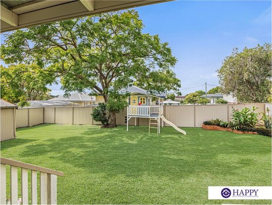 12 Nucella Street, Mansfield QLD 4122 - House For Rent | Domain - Photo 1