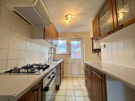 Cotswold Green, Mowmacre Hill, Leicester, LE4 - Photo 4