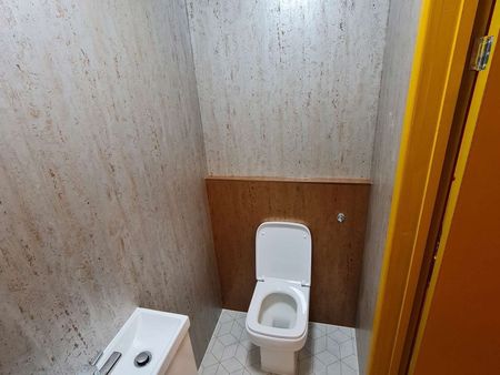 Enormous rooms need to be seen Room 14 - Photo 2