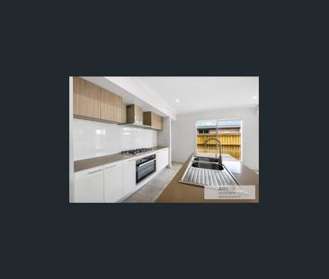 Modern and Spacious 4-Bedroom House for Rent in Desirable BANYA Suburb - Photo 6