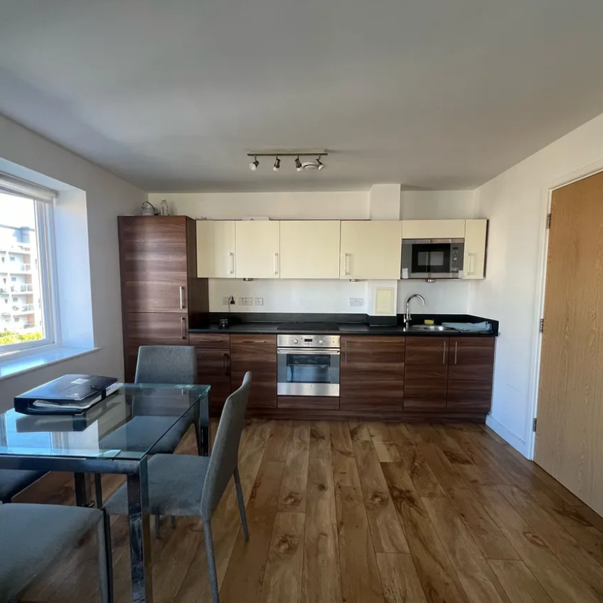 Park Lodge Avenue, West Drayton, UB7 9FL - Photo 1