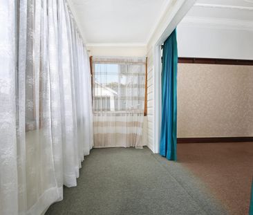 QUAINT & CONVENIENT LIVING - Photo 6