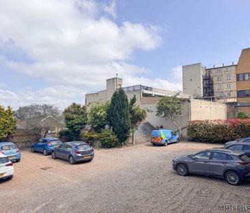2 bedroom property to rent in Chatham - Photo 2