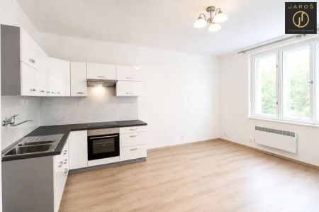 Pronájem bytu 2+kk, Praha 10 – Strašnice, ul. Nad Primaskou - Photo 5