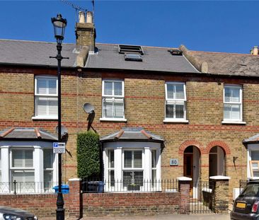 An immaculate family home with beautiful rear kitchen extension in ... - Photo 6