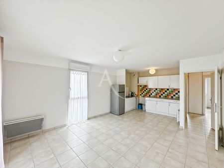 Location Appartement 3 pièces 56m² - Photo 5