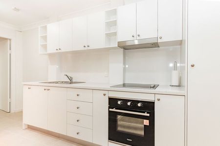 Spacious Granny Flat - Photo 3
