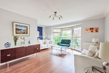 Stanley Avenue, Beckenham, BR3 - Photo 2