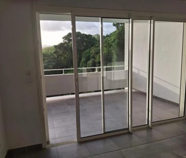 Location Appartement 88.9m² 4 pièces Fort de france - Photo 4
