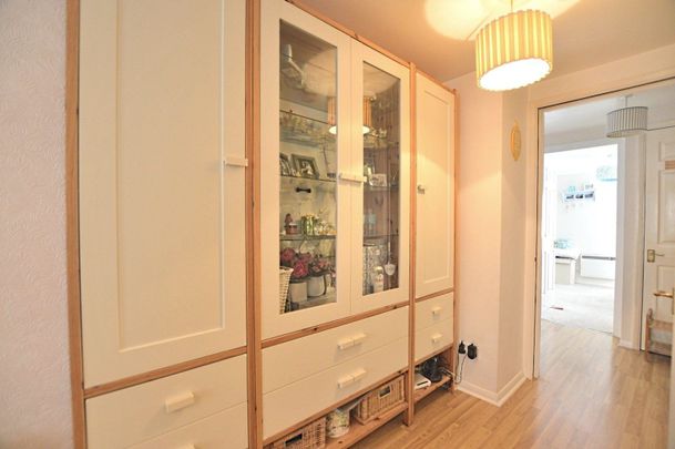 Maroons Way, London, SE6 - Photo 1