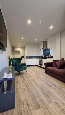 1 bedroom in a flat share to rent - Photo 1