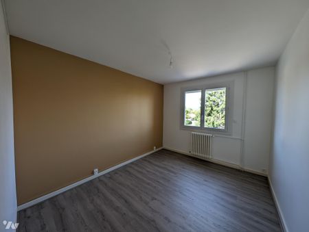 A LOUER - appartement T3, de 79.67 m² avec balcon + garage - Photo 3