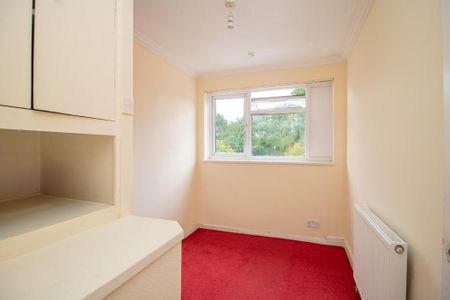 3 bedroom terraced house to rent - Photo 5