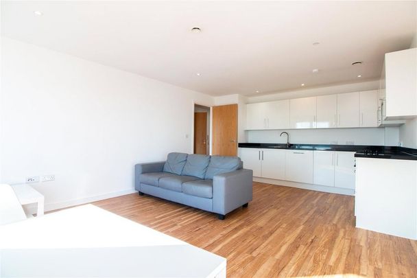 2 bedroom flat to rent - Photo 1